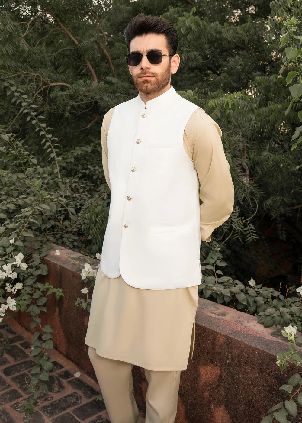 Milky White - Waistcoat Man - 3 Piec - Image 2
